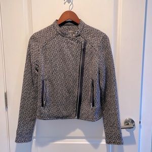 Gap Women’s knit jacket, size S